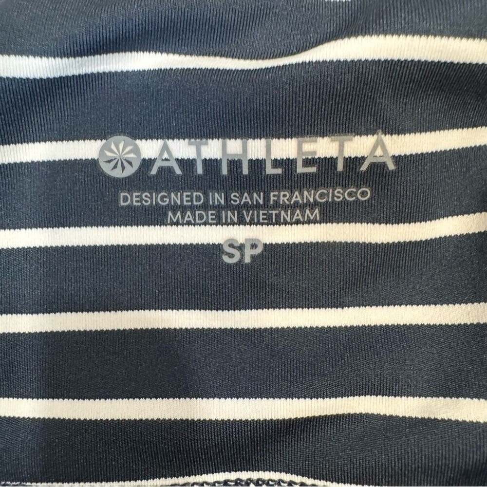 Athleta Stripe‎ Yoga Capri Leggings with Pockets Athletic Wear Size S Petite - Picture 5 of 7